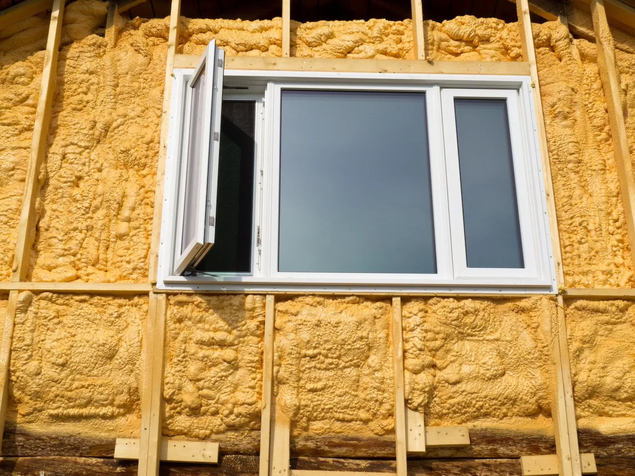 Closed-cell spray foam coverage in framing